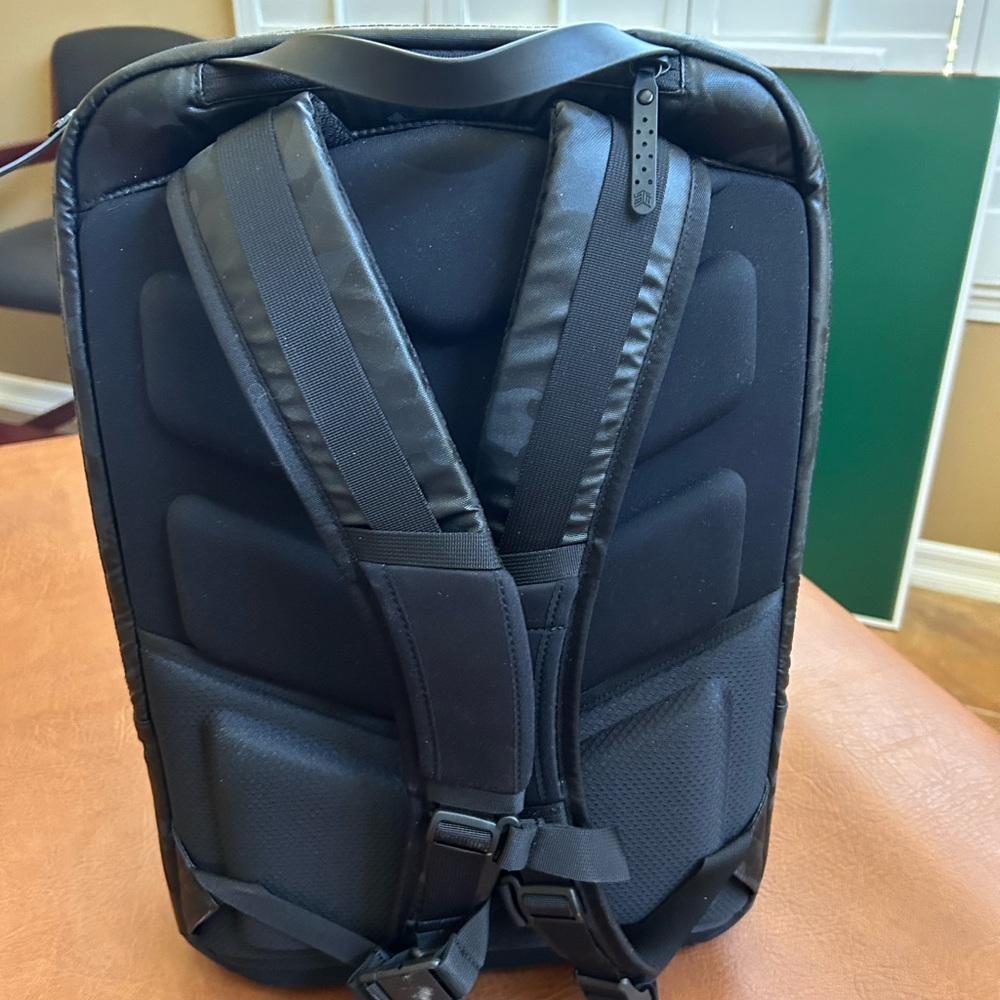The Smarter Backpack - Picture 4 of 11